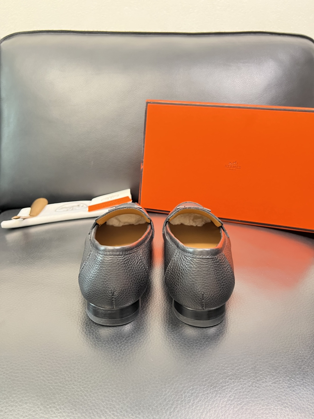 Hermes 高品质 顶级工艺品 爱马仕 皮鞋专柜同步 原厂配置，意大利进口原版牛皮面料，透气舒适进口水