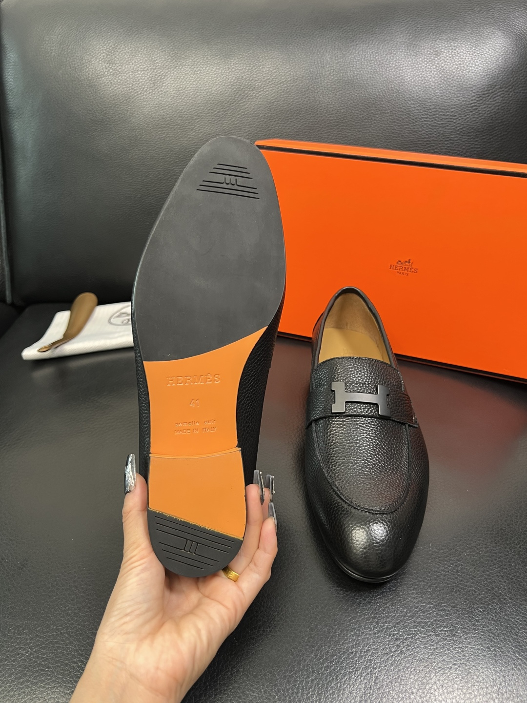 Hermes 高品质 顶级工艺品 爱马仕 皮鞋专柜同步 原厂配置，意大利进口原版牛皮面料，透气舒适进口水