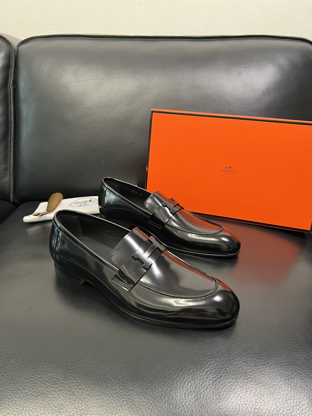 Hermes 高品质 顶级工艺品 爱马仕 皮鞋专柜同步 原厂配置，意大利进口原版牛皮面料，透气舒适进口水