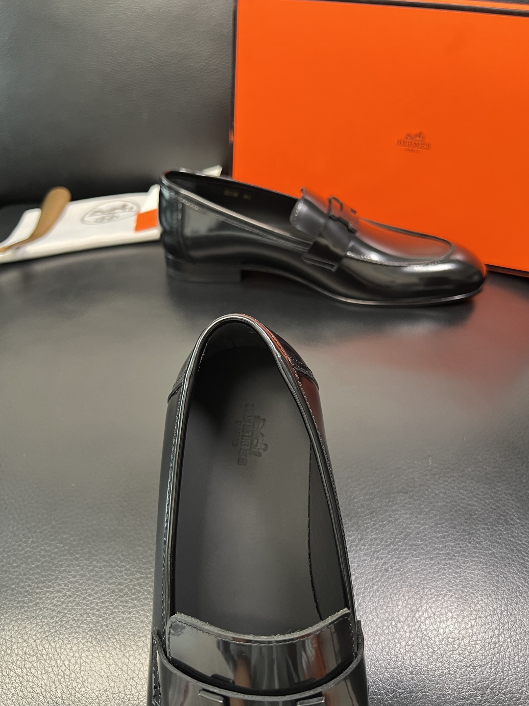 Hermes 高品质 顶级工艺品 爱马仕 皮鞋专柜同步 原厂配置，意大利进口原版牛皮面料，透气舒适进口水