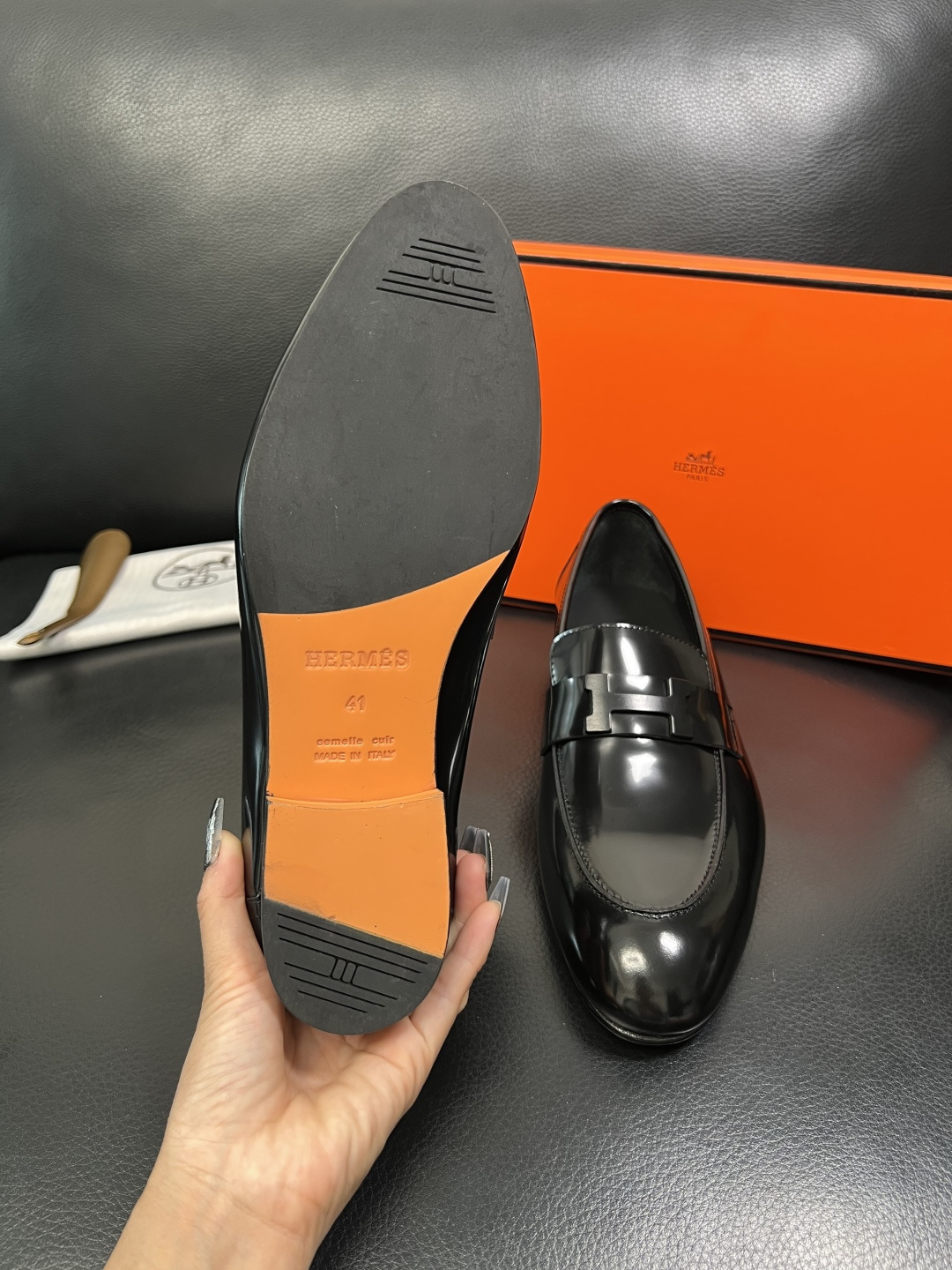 Hermes 高品质 顶级工艺品 爱马仕 皮鞋专柜同步 原厂配置，意大利进口原版牛皮面料，透气舒适进口水