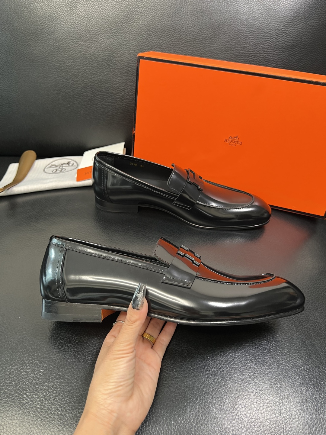 Hermes 高品质 顶级工艺品 爱马仕 皮鞋专柜同步 原厂配置，意大利进口原版牛皮面料，透气舒适进口水