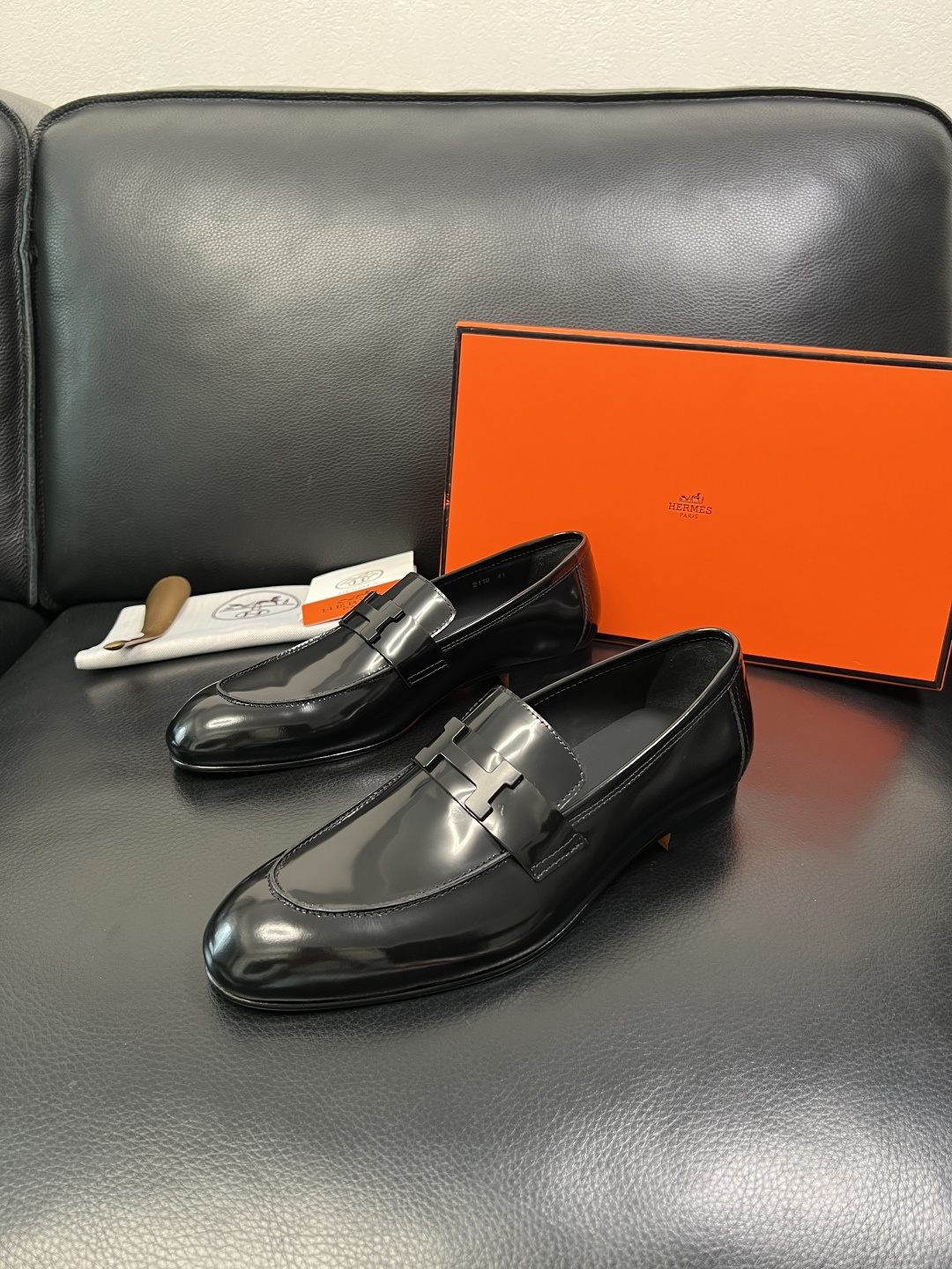 Hermes 高品质 顶级工艺品 爱马仕 皮鞋专柜同步 原厂配置，意大利进口原版牛皮面料，透气舒适进口水