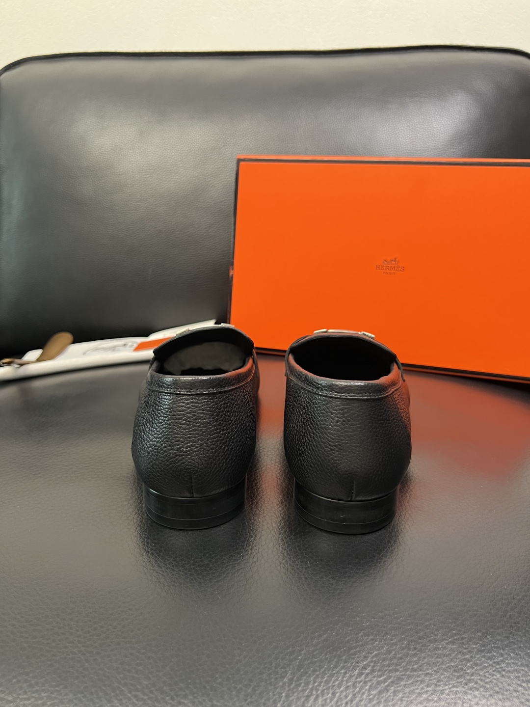 Hermes 高品质 顶级工艺品 爱马仕 皮鞋专柜同步 原厂配置，意大利进口原版牛皮面料，透气舒适进口水