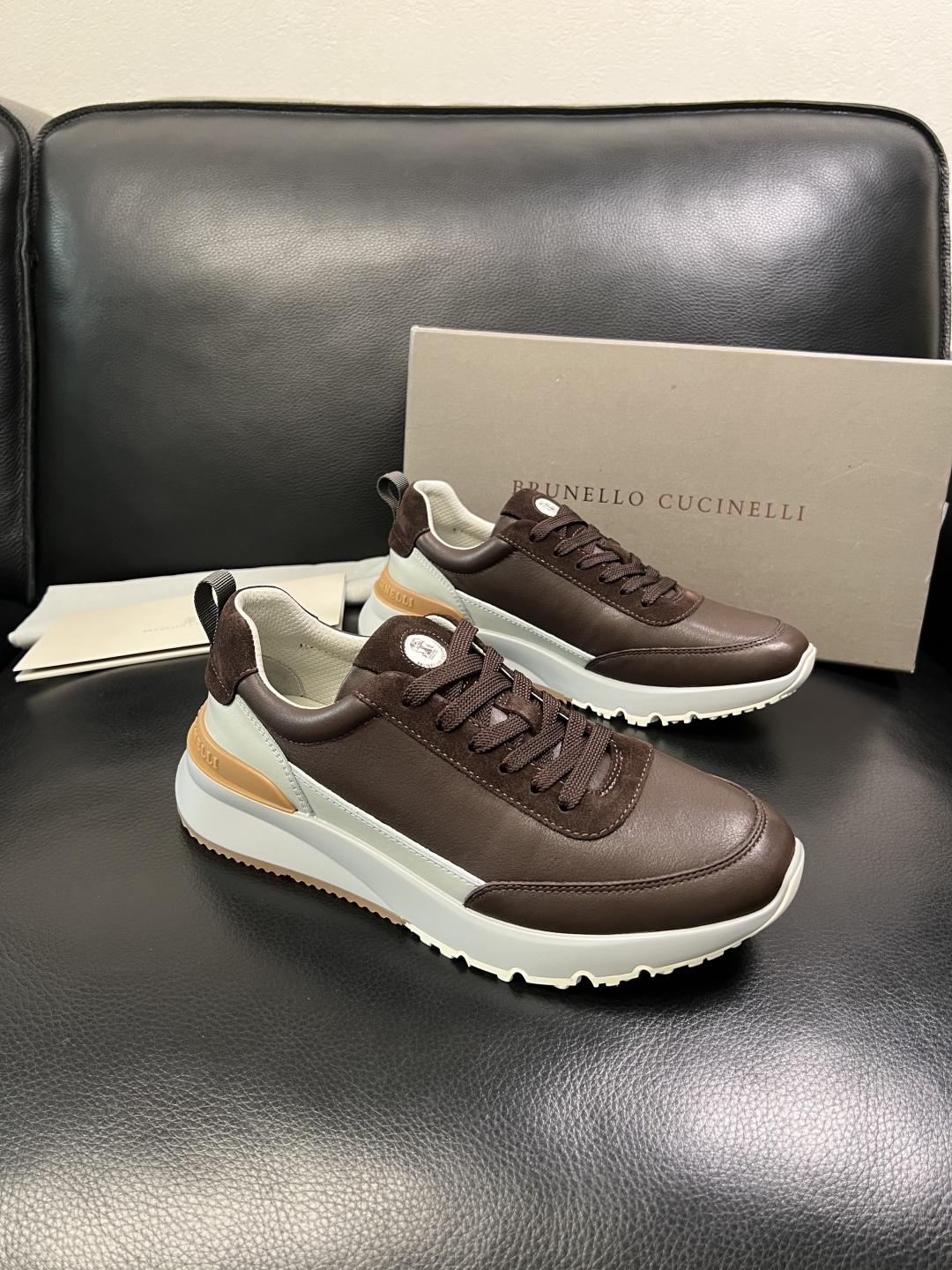 Brunello Cucinelli 高品质 顶级工艺品 BC 专柜同步原厂配置，意大利进口牛皮面料牛内