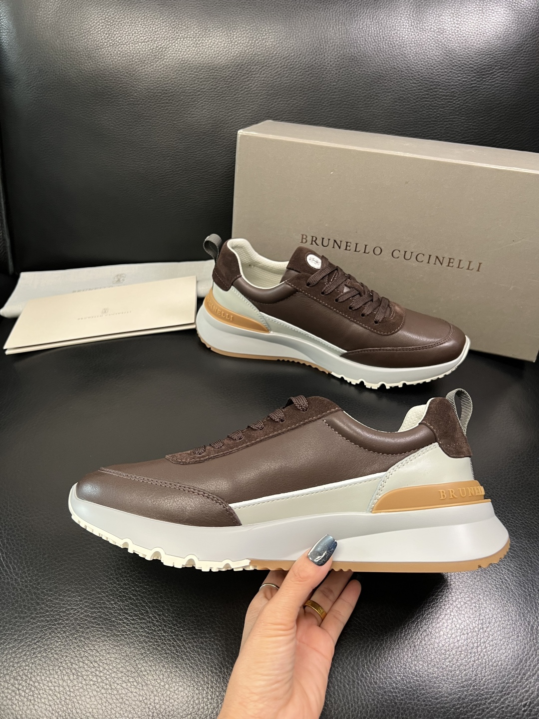 Brunello Cucinelli 高品质 顶级工艺品 BC 专柜同步原厂配置，意大利进口牛皮面料牛内