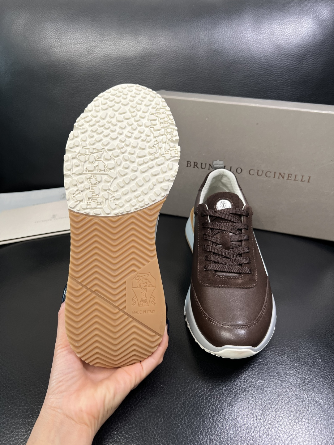 Brunello Cucinelli 高品质 顶级工艺品 BC 专柜同步原厂配置，意大利进口牛皮面料牛内