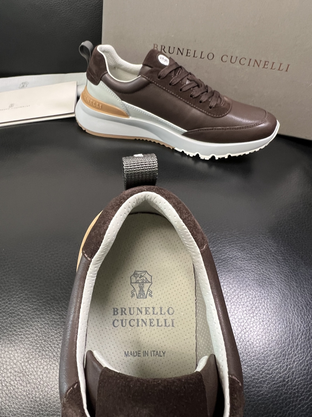 Brunello Cucinelli 高品质 顶级工艺品 BC 专柜同步原厂配置，意大利进口牛皮面料牛内