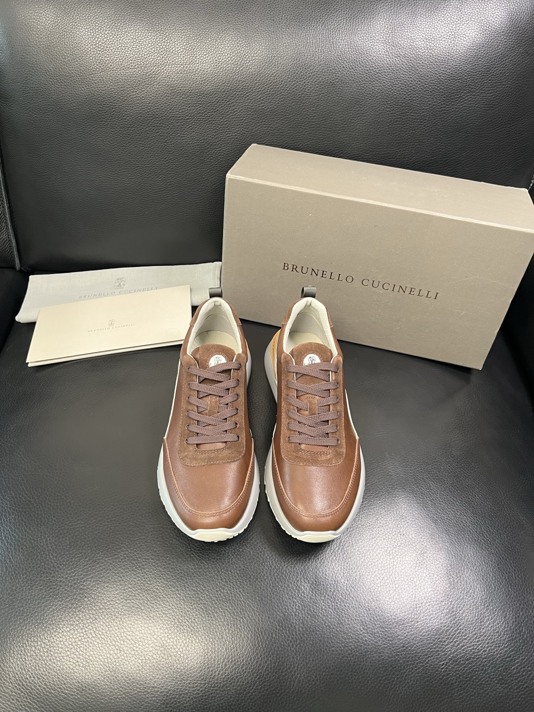 Brunello Cucinelli 高品质 顶级工艺品 BC 专柜同步原厂配置，意大利进口牛皮面料牛内
