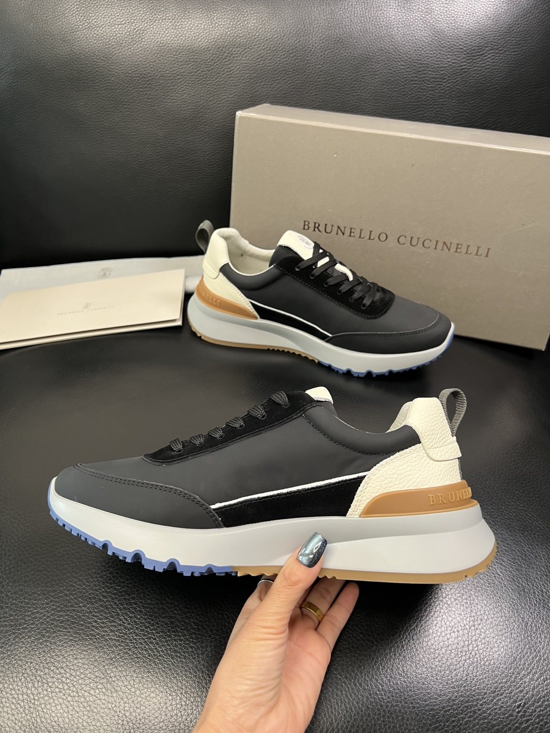 Brunello Cucinelli 高品质 顶级工艺品 BC 专柜同步原厂配置，意大利进口牛皮面料牛内