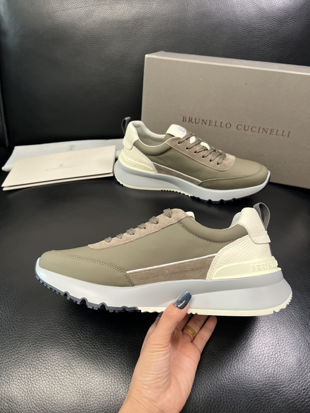 Brunello Cucinelli 高品质 顶级工艺品 BC 专柜同步原厂配置，意大利进口牛皮面料牛内