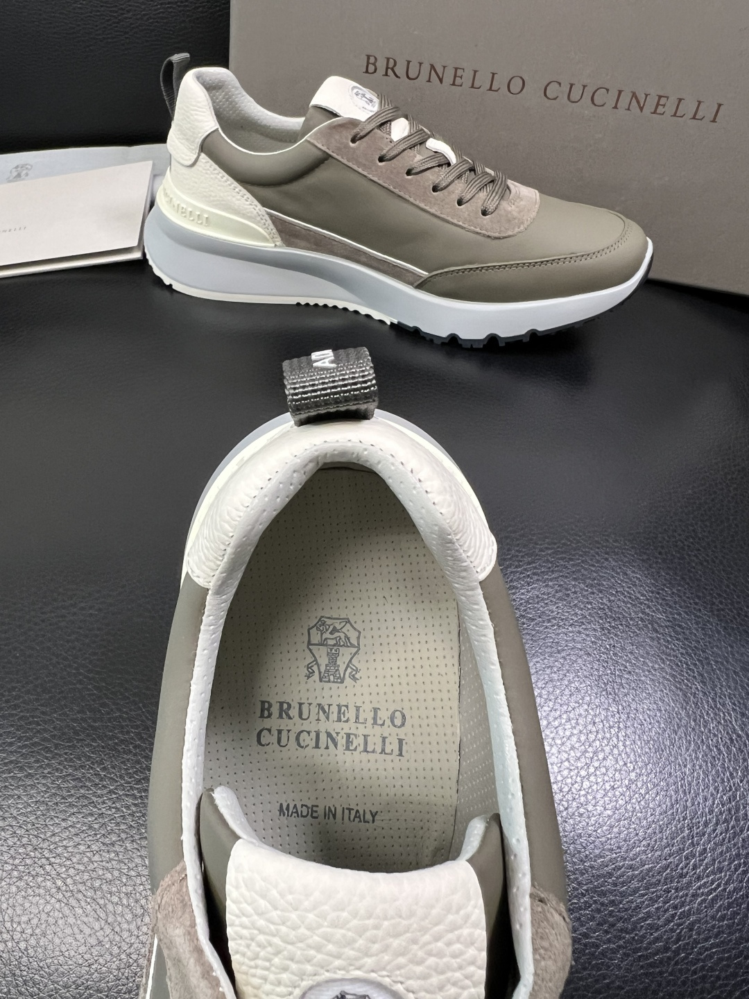 Brunello Cucinelli 高品质 顶级工艺品 BC 专柜同步原厂配置，意大利进口牛皮面料牛内