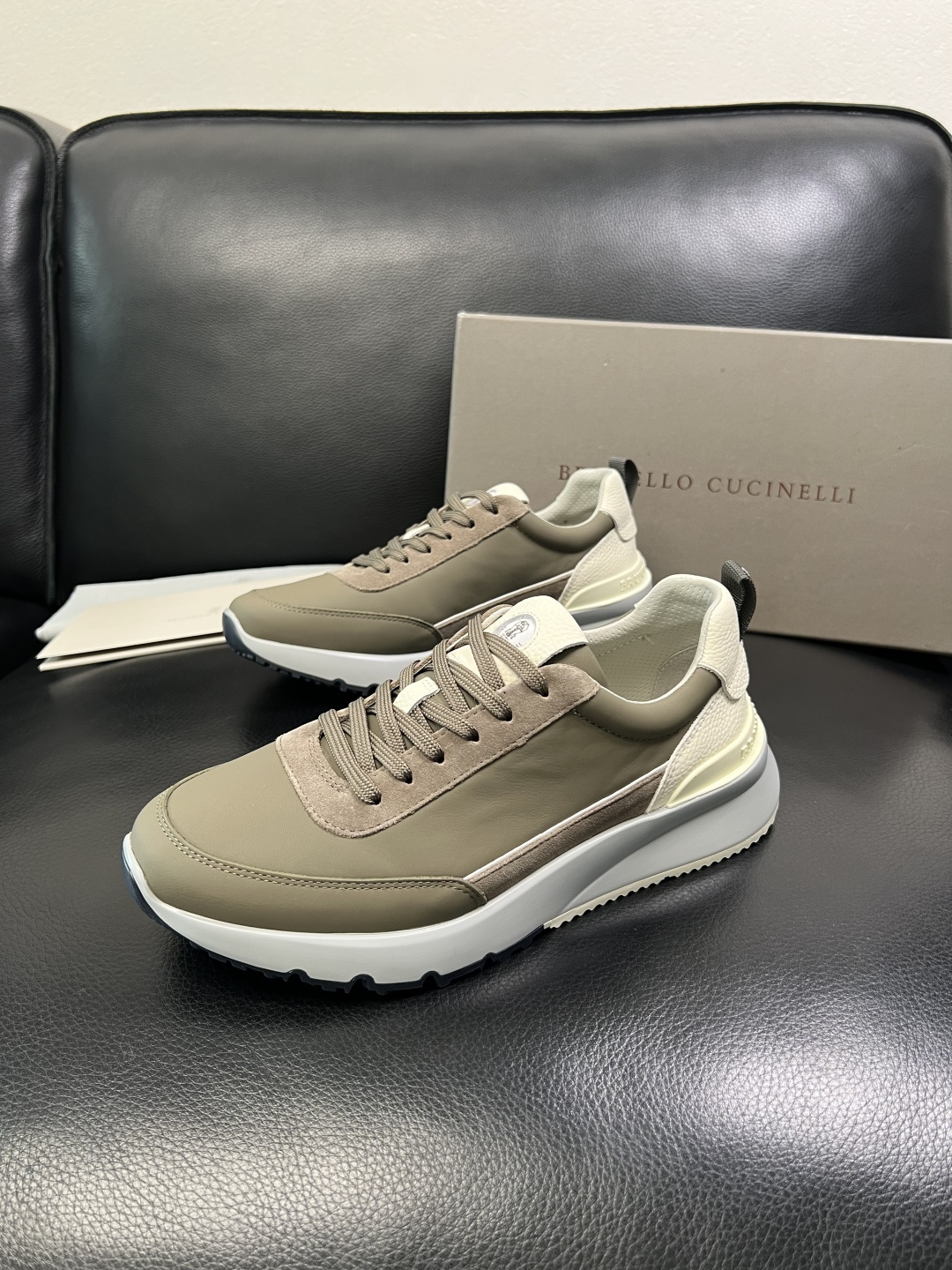 Brunello Cucinelli 高品质 顶级工艺品 BC 专柜同步原厂配置，意大利进口牛皮面料牛内