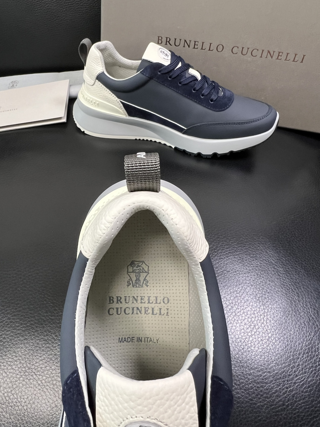 Brunello Cucinelli 高品质 顶级工艺品 BC 专柜同步原厂配置，意大利进口牛皮面料牛内