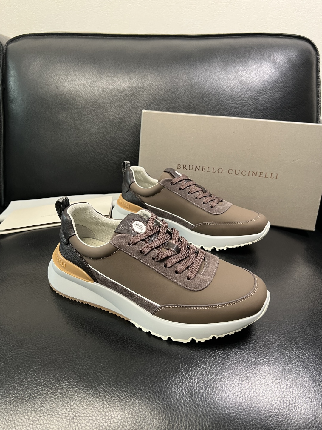 Brunello Cucinelli 高品质 顶级工艺品 BC 专柜同步原厂配置，意大利进口牛皮面料牛内