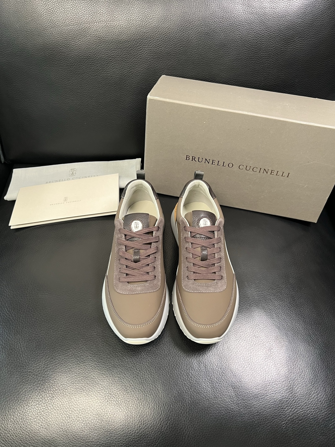 Brunello Cucinelli 高品质 顶级工艺品 BC 专柜同步原厂配置，意大利进口牛皮面料牛内