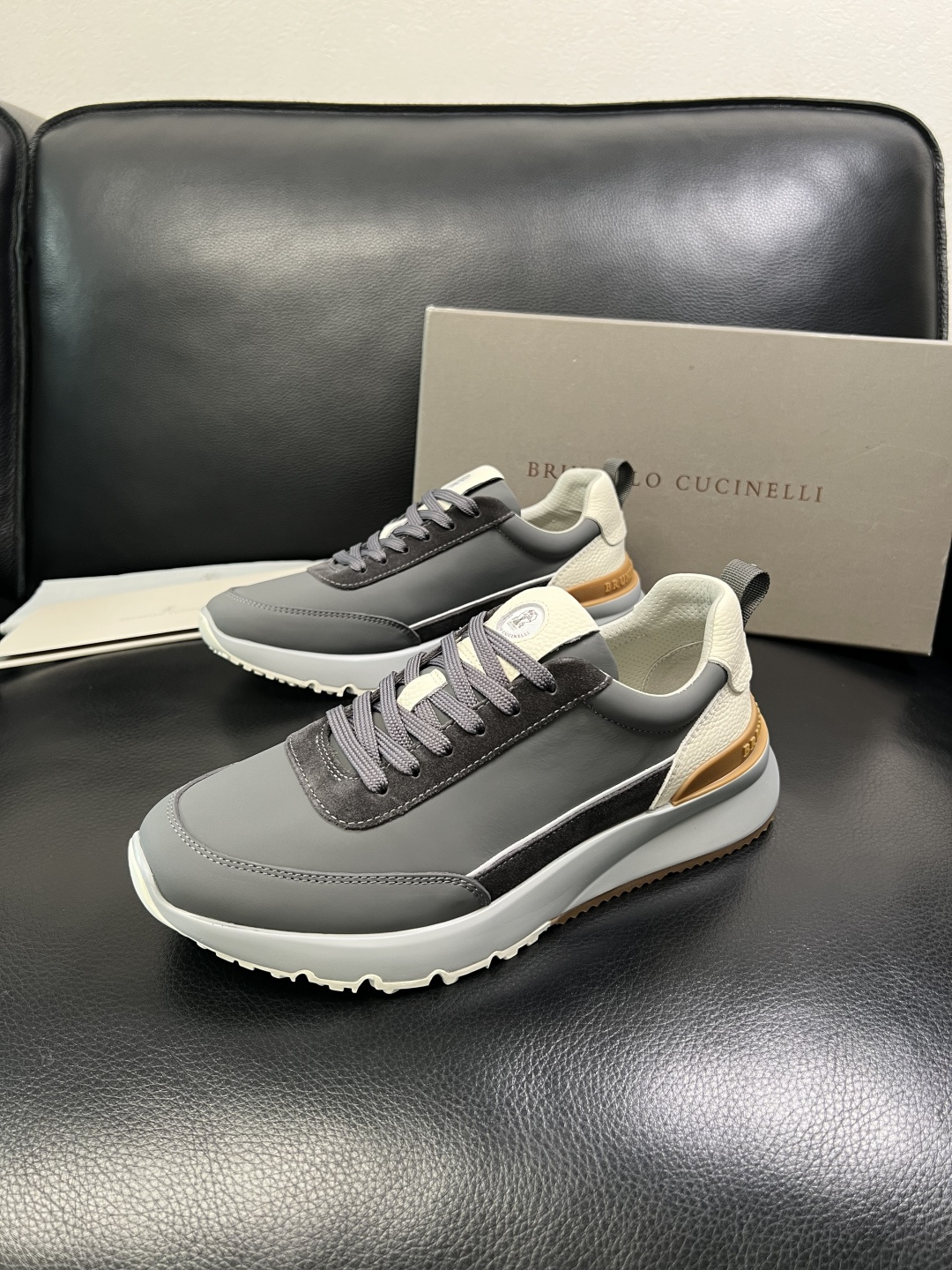 Brunello Cucinelli 高品质 顶级工艺品 BC 专柜同步原厂配置，意大利进口牛皮面料牛内