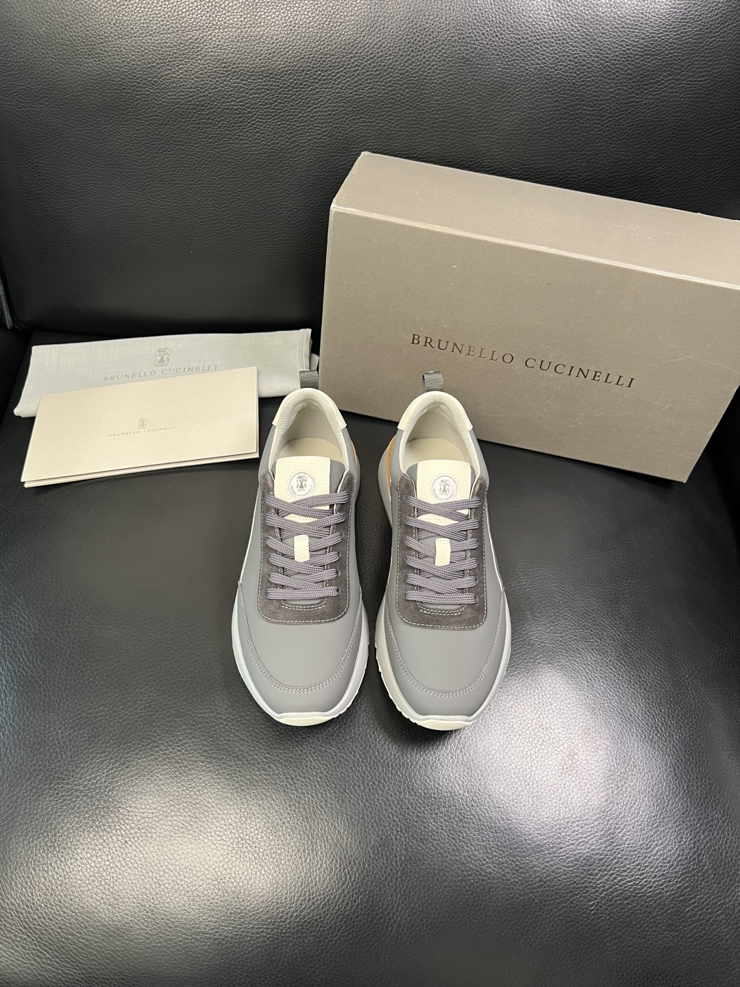 Brunello Cucinelli 高品质 顶级工艺品 BC 专柜同步原厂配置，意大利进口牛皮面料牛内