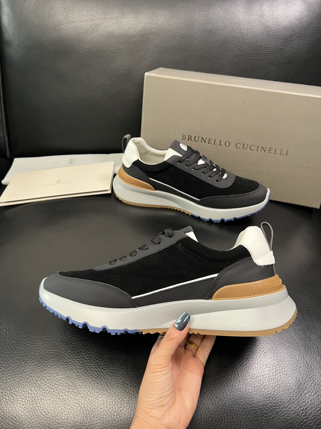 Brunello Cucinelli 高品质 顶级工艺品 BC 专柜同步原厂配置，意大利进口牛皮面料牛内