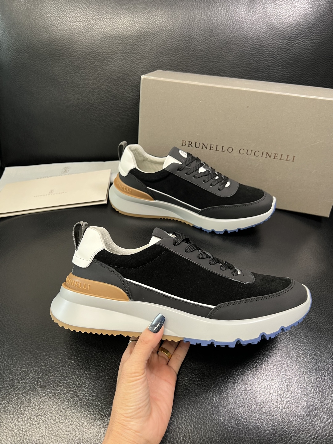 Brunello Cucinelli 高品质 顶级工艺品 BC 专柜同步原厂配置，意大利进口牛皮面料牛内