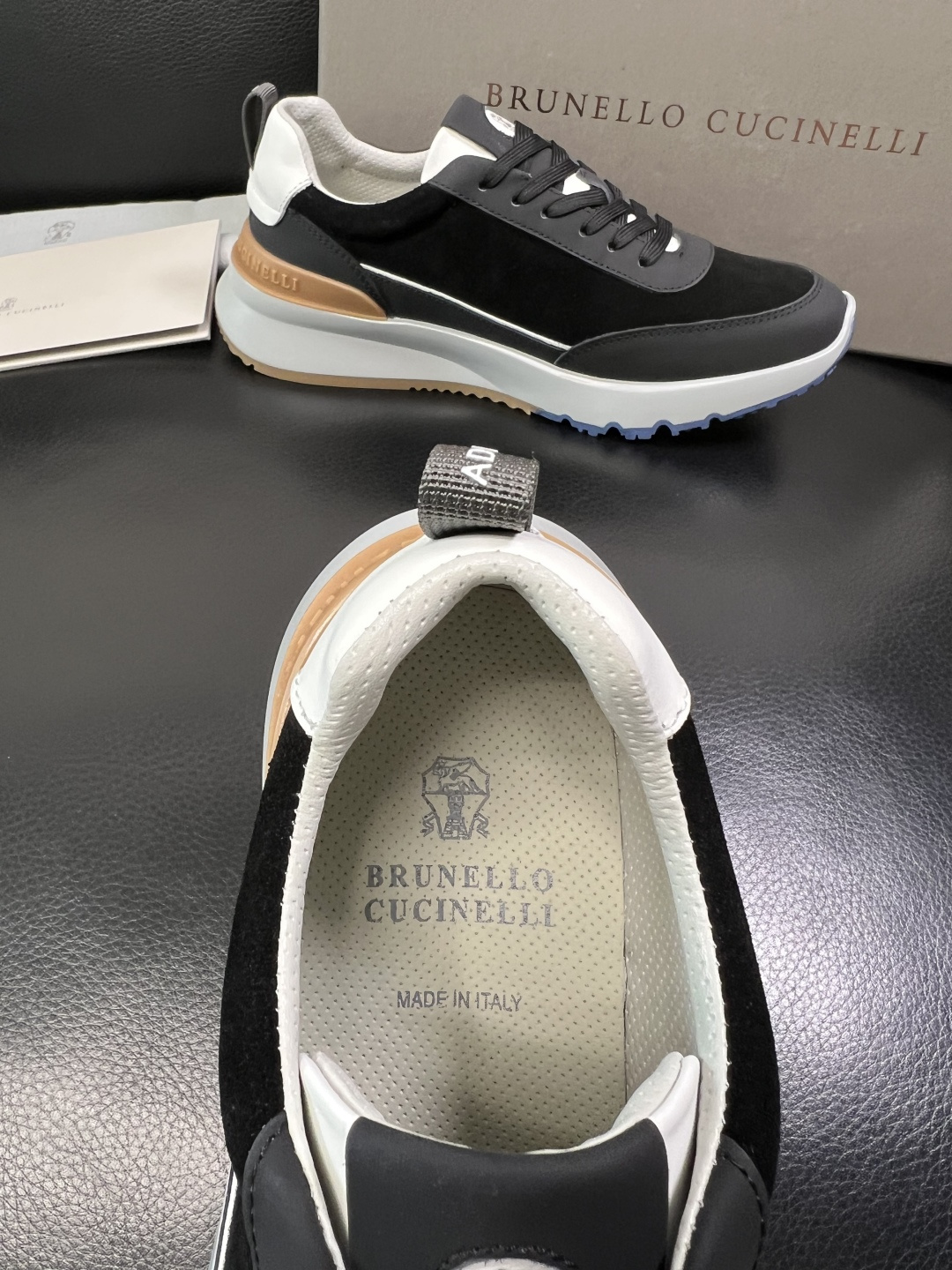 Brunello Cucinelli 高品质 顶级工艺品 BC 专柜同步原厂配置，意大利进口牛皮面料牛内