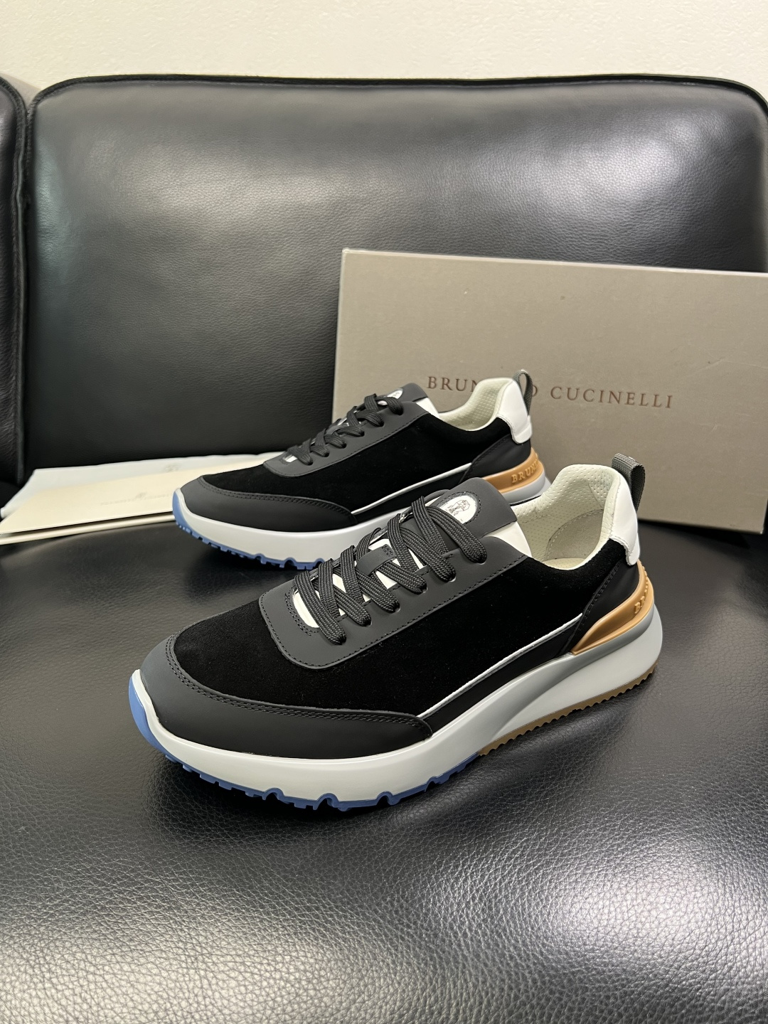 Brunello Cucinelli 高品质 顶级工艺品 BC 专柜同步原厂配置，意大利进口牛皮面料牛内