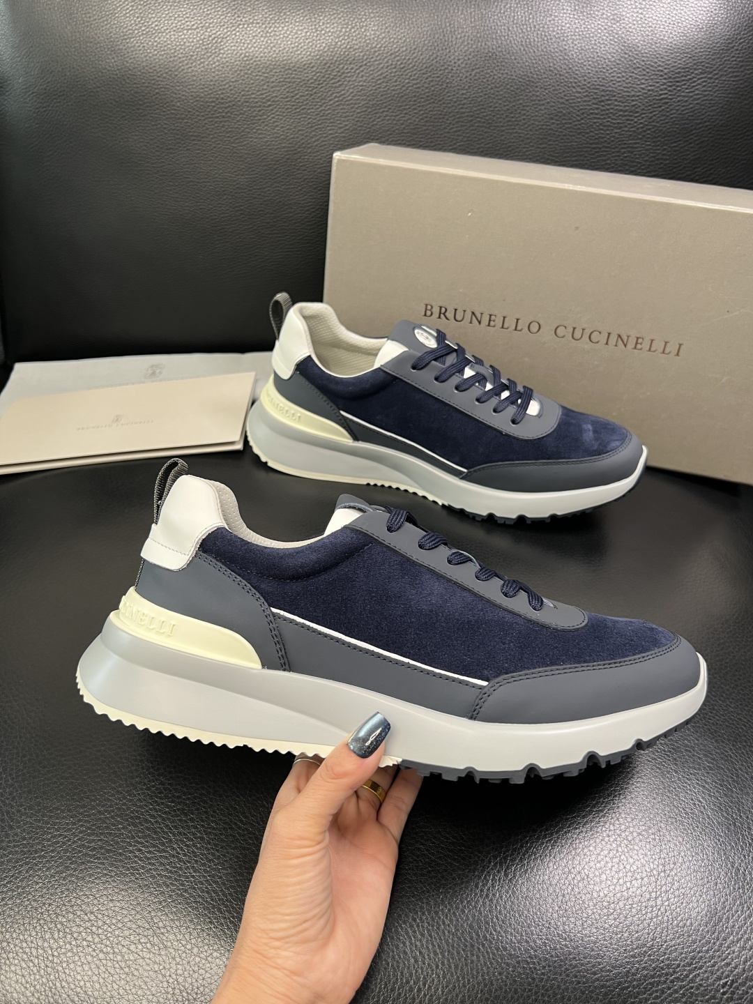 Brunello Cucinelli 高品质 顶级工艺品 BC 专柜同步原厂配置，意大利进口牛皮面料牛内