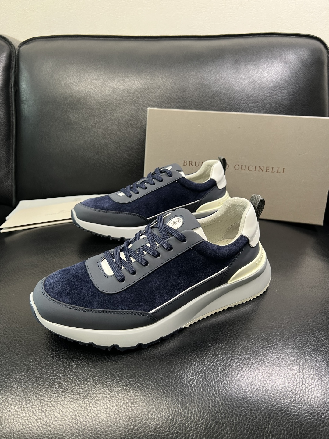 Brunello Cucinelli 高品质 顶级工艺品 BC 专柜同步原厂配置，意大利进口牛皮面料牛内