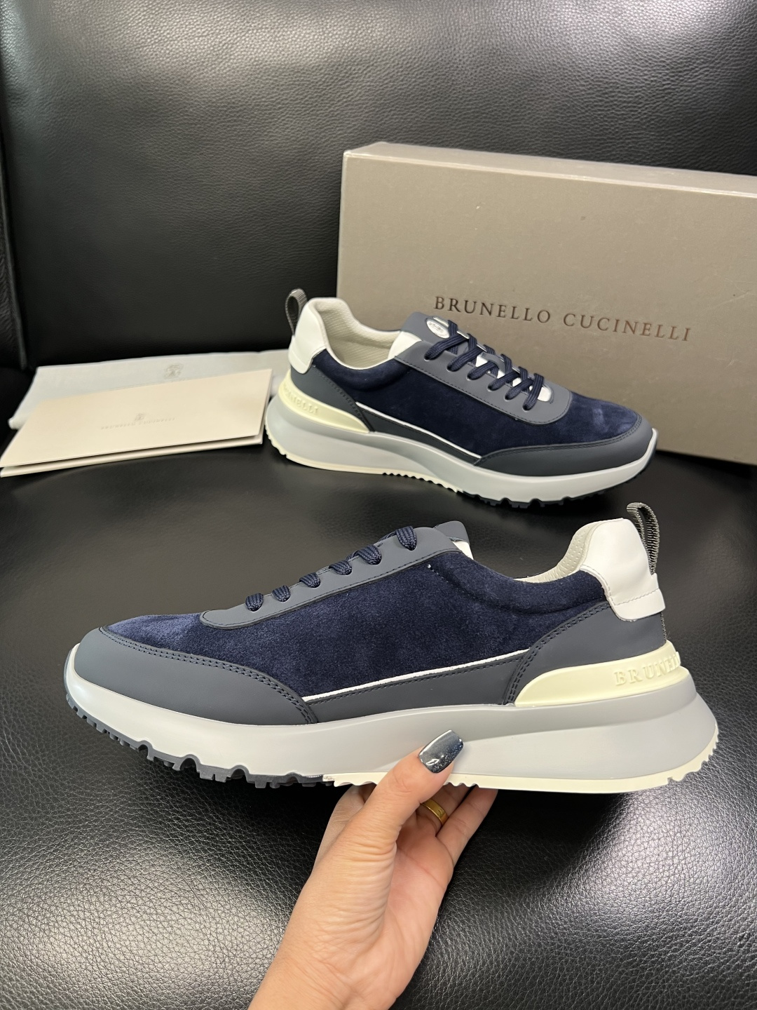 Brunello Cucinelli 高品质 顶级工艺品 BC 专柜同步原厂配置，意大利进口牛皮面料牛内