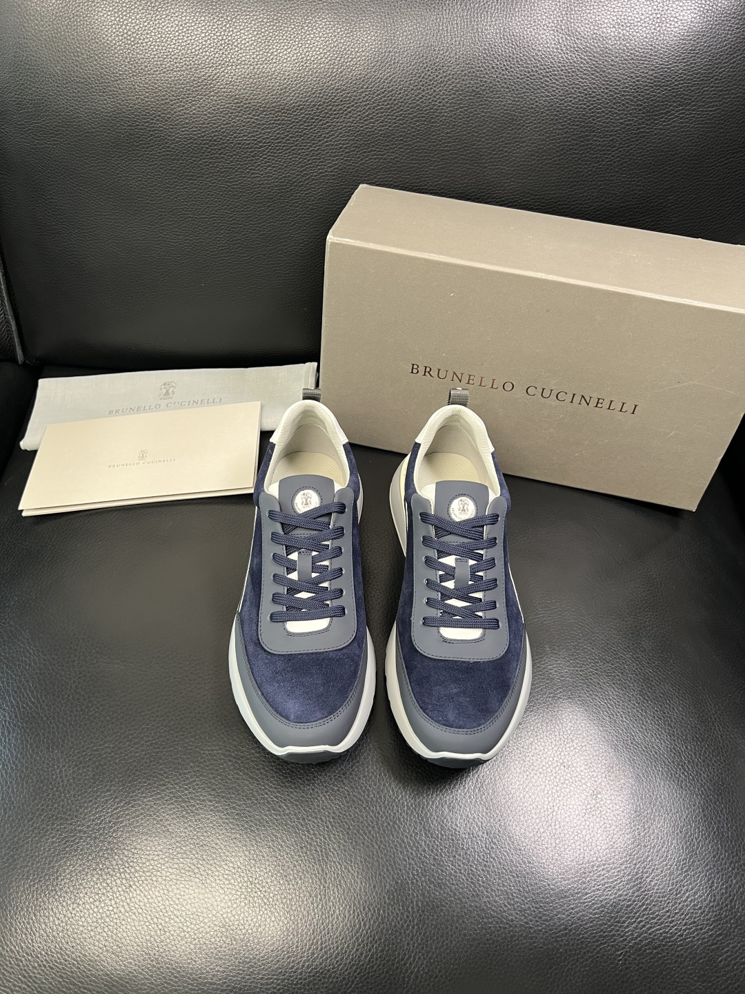 Brunello Cucinelli 高品质 顶级工艺品 BC 专柜同步原厂配置，意大利进口牛皮面料牛内