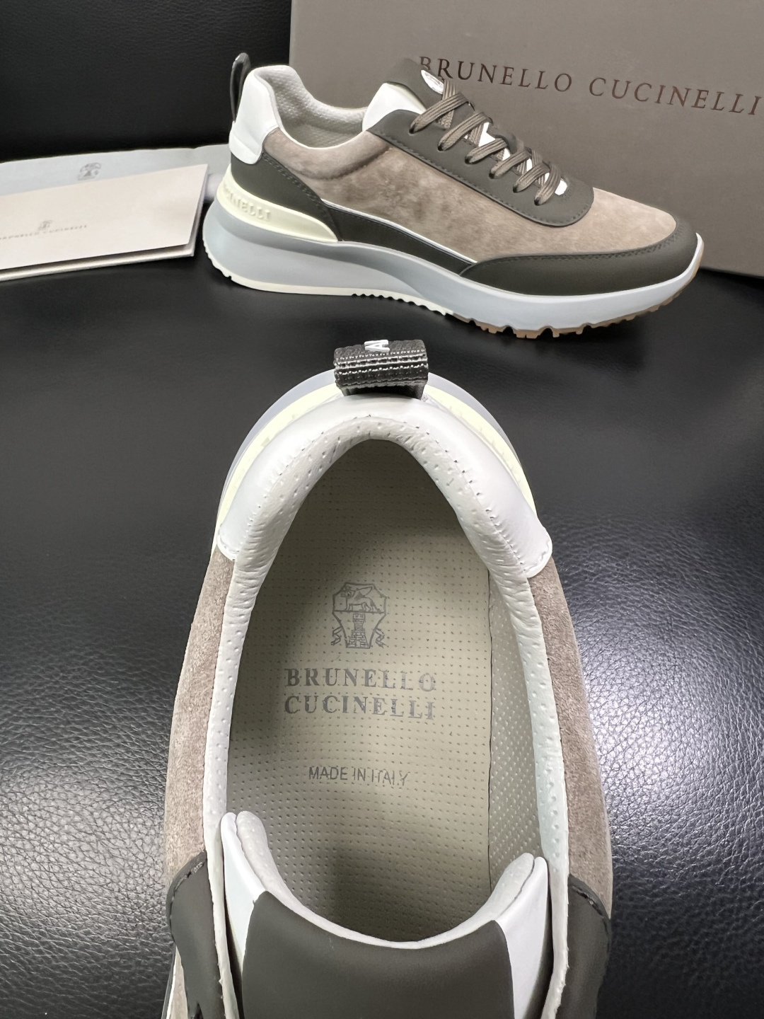 Brunello Cucinelli 高品质 顶级工艺品 BC 专柜同步原厂配置，意大利进口牛皮面料牛内