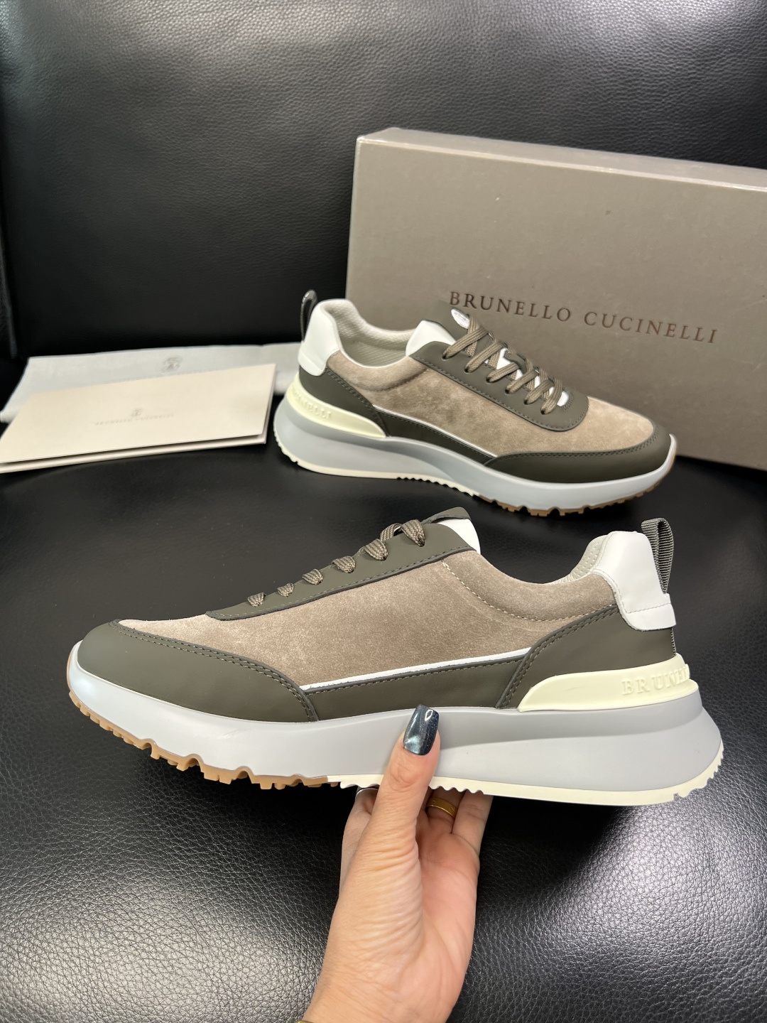 Brunello Cucinelli 高品质 顶级工艺品 BC 专柜同步原厂配置，意大利进口牛皮面料牛内
