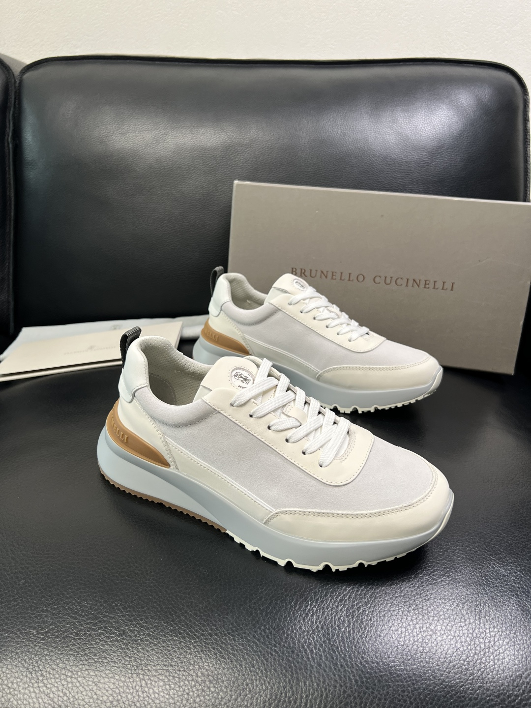 Brunello Cucinelli 高品质 顶级工艺品 BC 专柜同步原厂配置，意大利进口牛皮面料牛内