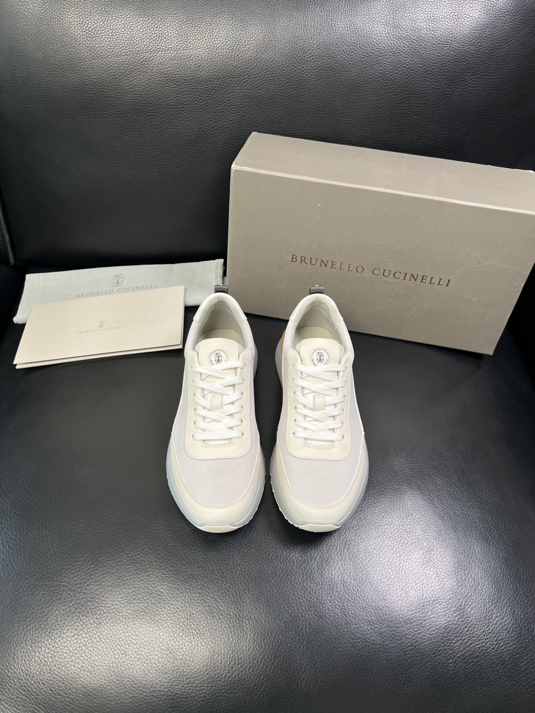Brunello Cucinelli 高品质 顶级工艺品 BC 专柜同步原厂配置，意大利进口牛皮面料牛内