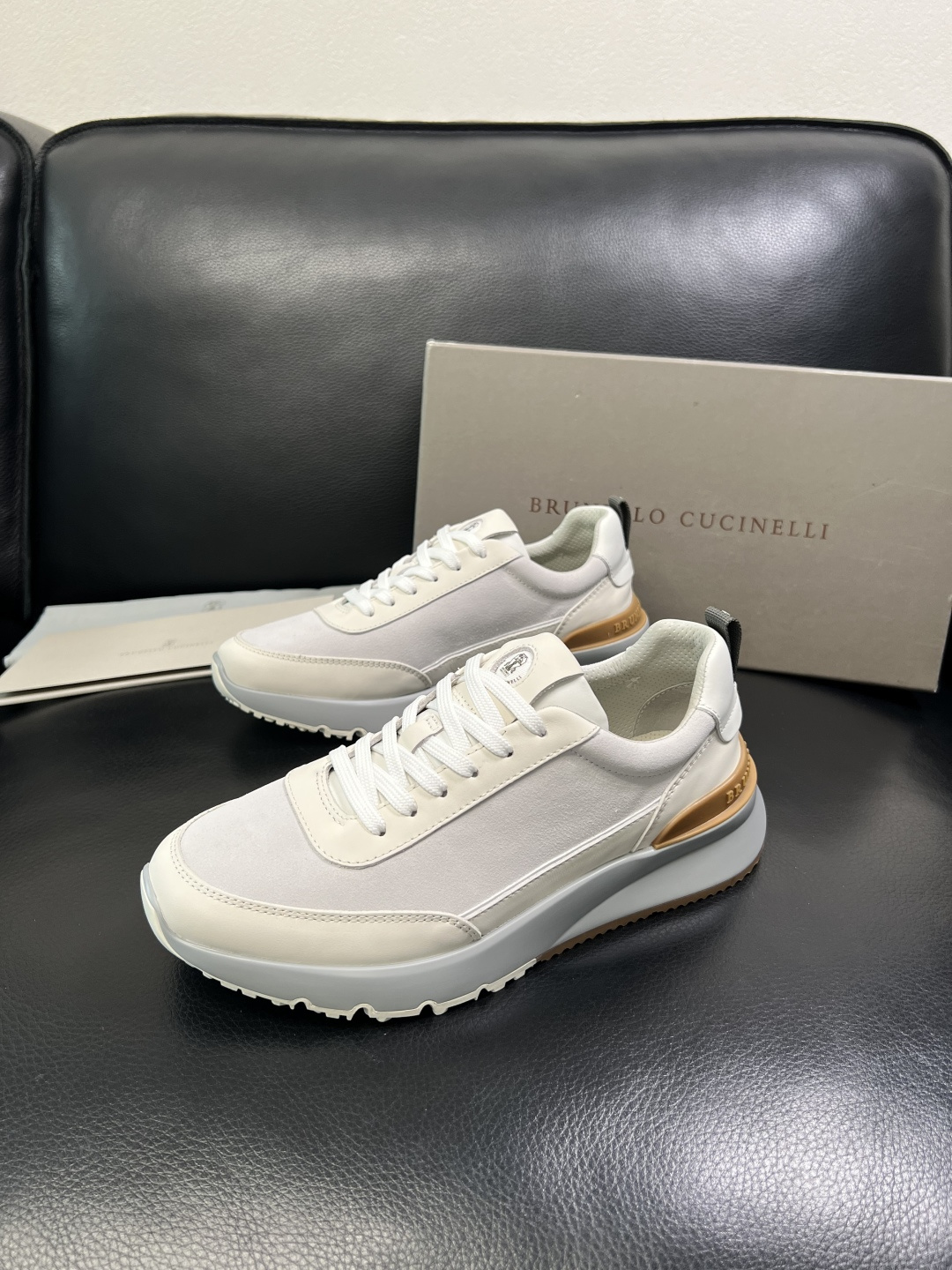 Brunello Cucinelli 高品质 顶级工艺品 BC 专柜同步原厂配置，意大利进口牛皮面料牛内