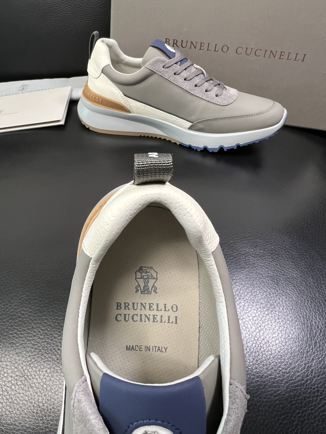 Brunello Cucinelli 高品质 顶级工艺品 BC 专柜同步原厂配置，意大利进口牛皮面料牛内