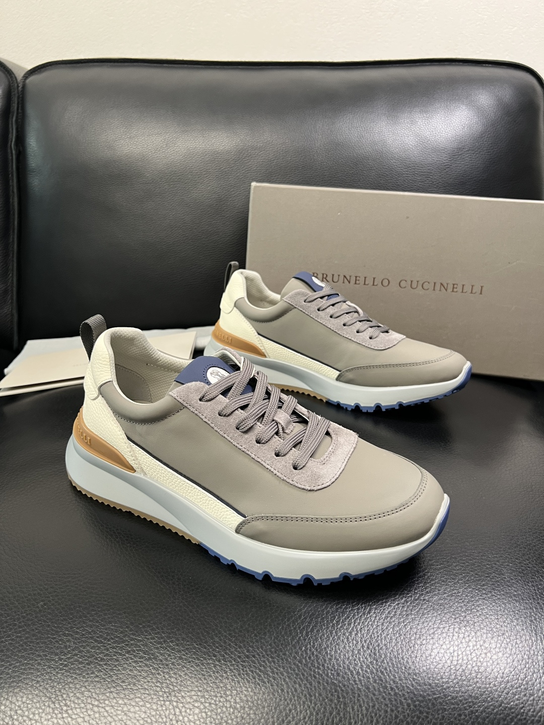 Brunello Cucinelli 高品质 顶级工艺品 BC 专柜同步原厂配置，意大利进口牛皮面料牛内