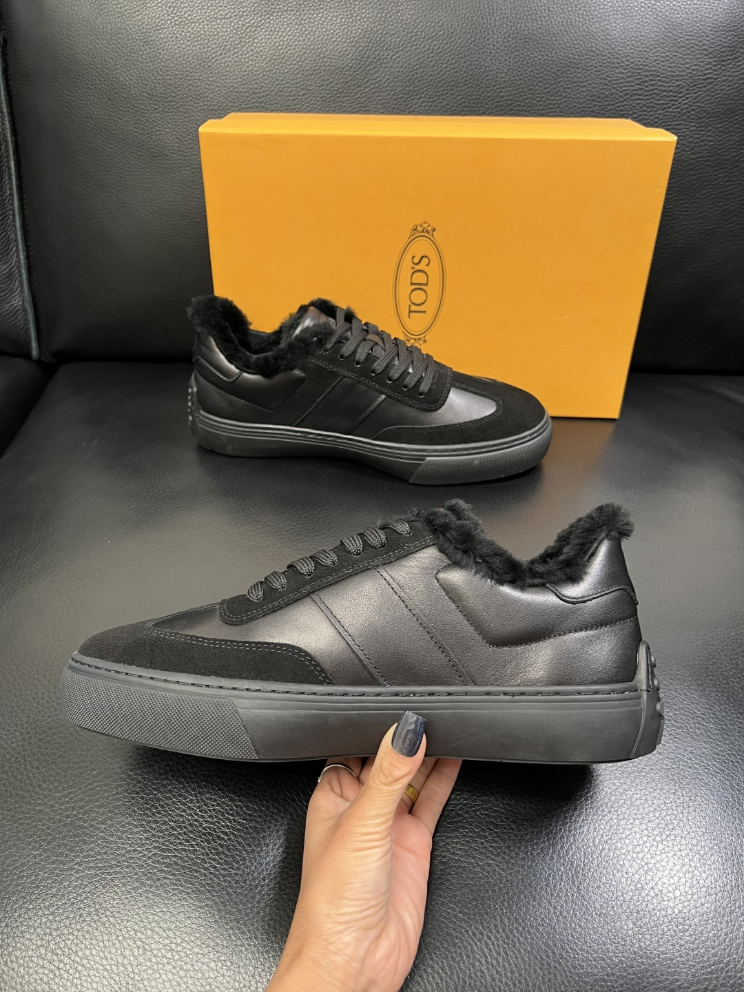 Tods 高品质 顶级工艺品 托德斯 专柜新款原厂配置，意大利进口牛皮面料，进口羊毛内里垫，透气舒适，鞋