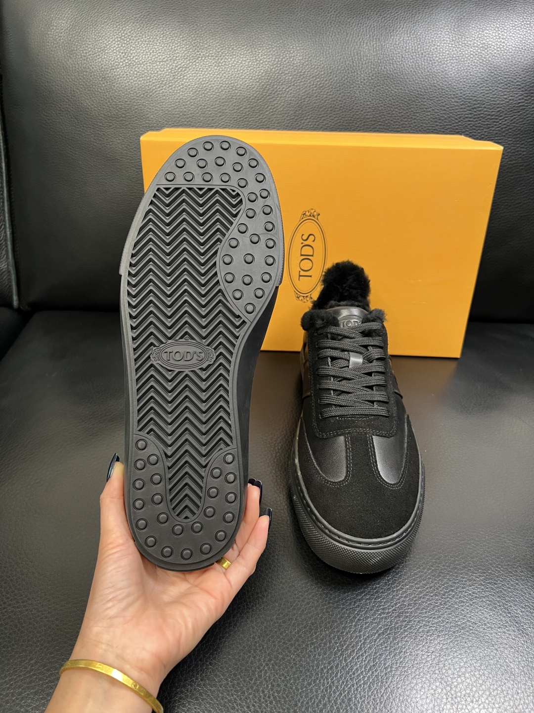 Tods 高品质 顶级工艺品 托德斯 专柜新款原厂配置，意大利进口牛皮面料，进口羊毛内里垫，透气舒适，鞋