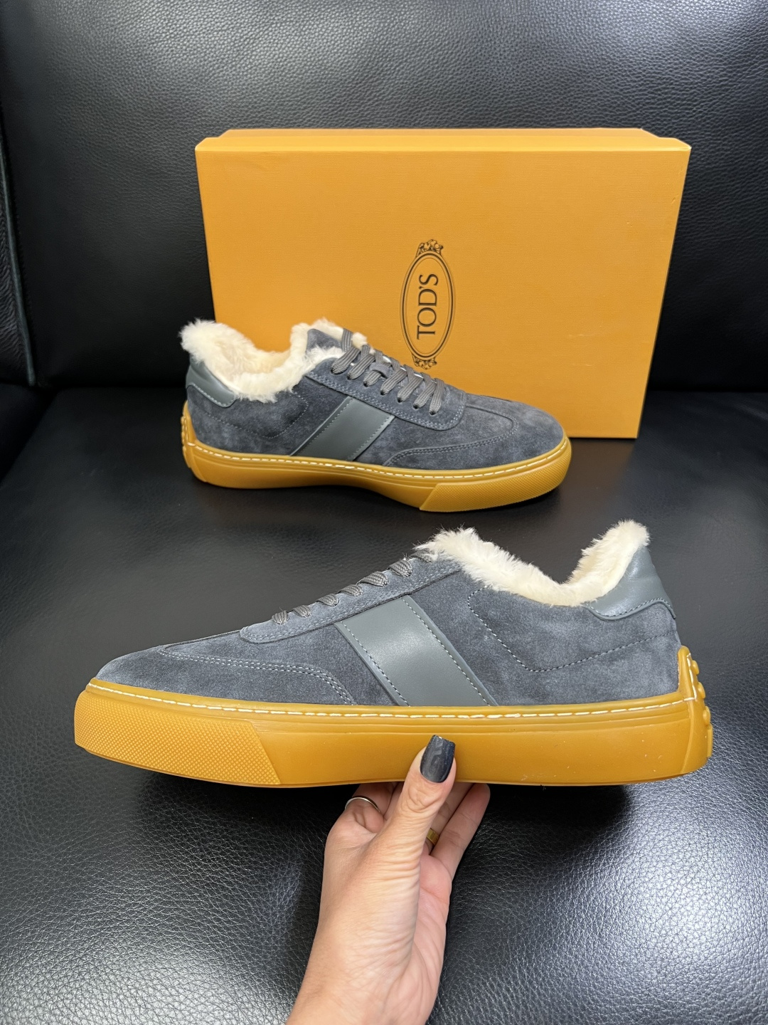 Tods 高品质 顶级工艺品 托德斯 专柜新款原厂配置，意大利进口牛皮面料，进口羊毛内里垫，透气舒适，鞋