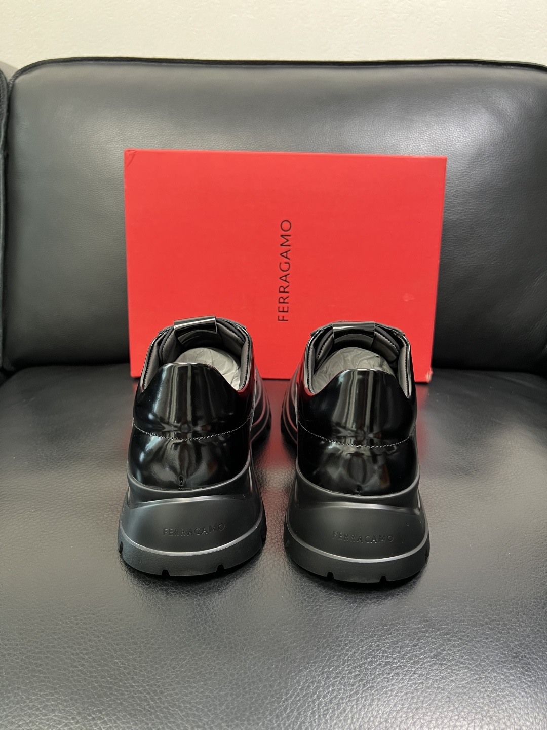 Ferragamo 高品质 顶级工艺品 菲拉格慕 专柜同步发售原厂配置，意大利进口原版牛皮，进口水染牛里