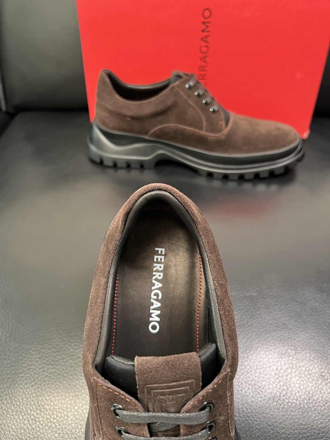 Ferragamo 高品质 顶级工艺品 菲拉格慕 专柜同步发售原厂配置，意大利进口原版牛皮，进口水染牛里