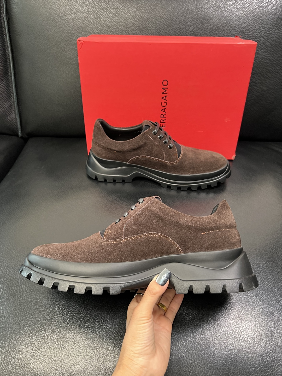 Ferragamo 高品质 顶级工艺品 菲拉格慕 专柜同步发售原厂配置，意大利进口原版牛皮，进口水染牛里