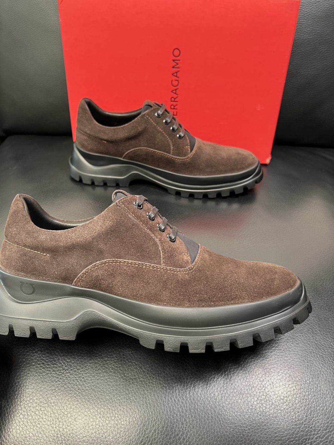 Ferragamo 高品质 顶级工艺品 菲拉格慕 专柜同步发售原厂配置，意大利进口原版牛皮，进口水染牛里