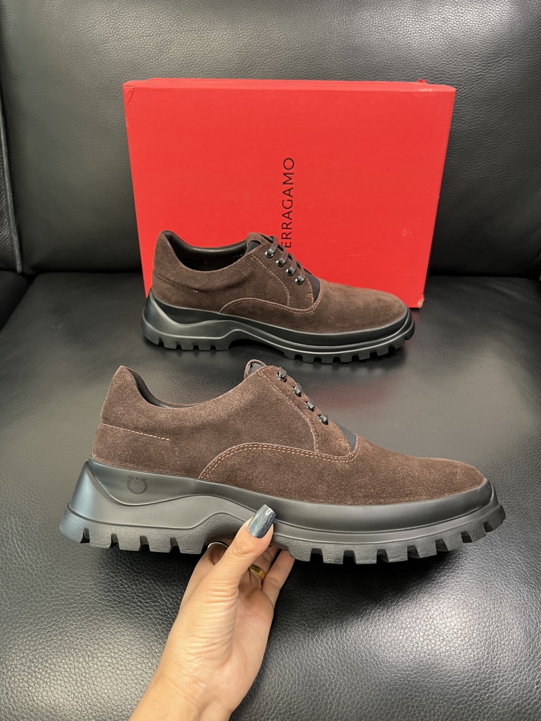 Ferragamo 高品质 顶级工艺品 菲拉格慕 专柜同步发售原厂配置，意大利进口原版牛皮，进口水染牛里