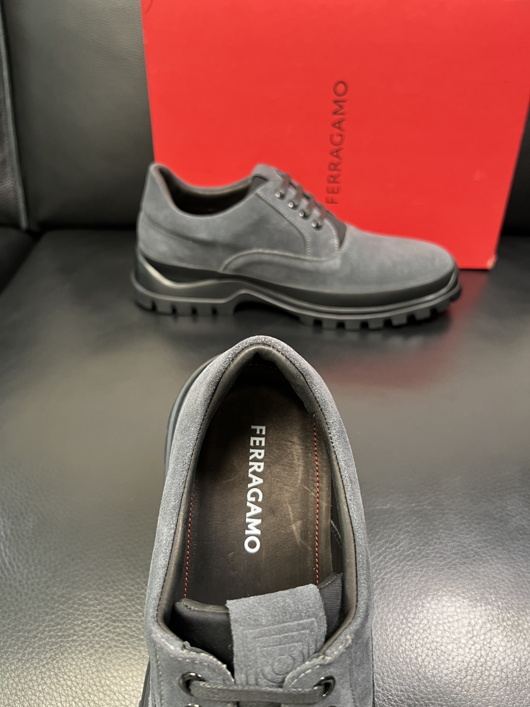 Ferragamo 高品质 顶级工艺品 菲拉格慕 专柜同步发售原厂配置，意大利进口原版牛皮，进口水染牛里