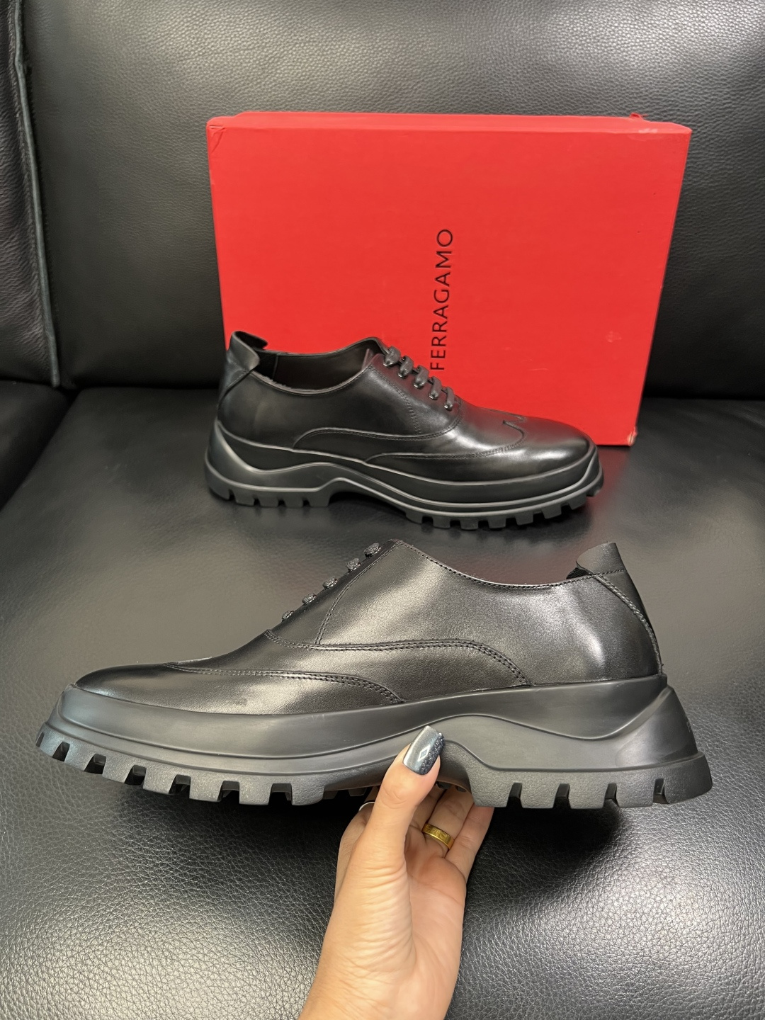 Ferragamo 高品质 顶级工艺品 菲拉格慕 专柜同步发售原厂配置，意大利进口原版牛皮，进口水染牛里