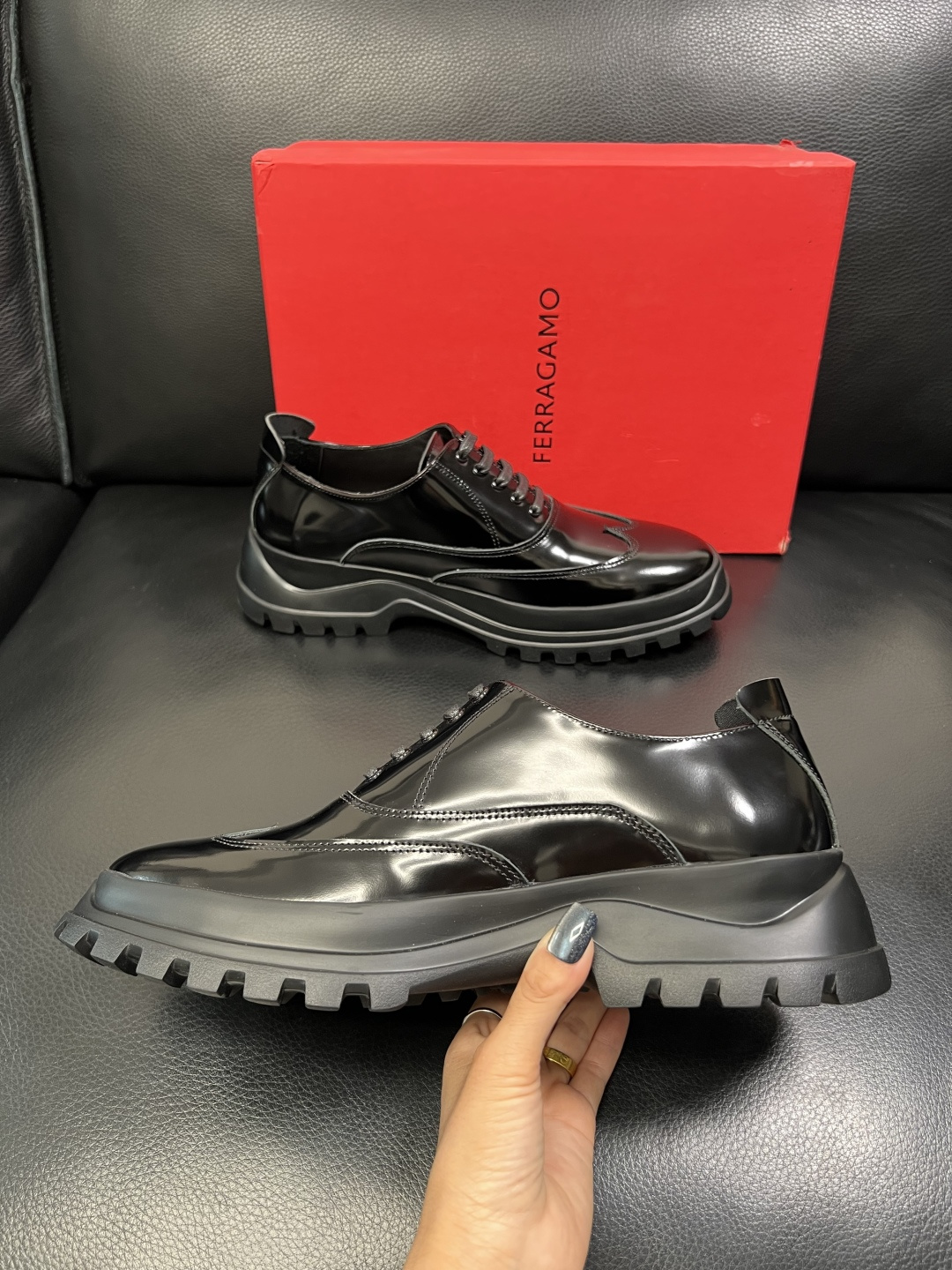 Ferragamo 高品质 顶级工艺品 菲拉格慕 专柜同步发售原厂配置，意大利进口原版牛皮，进口水染牛里