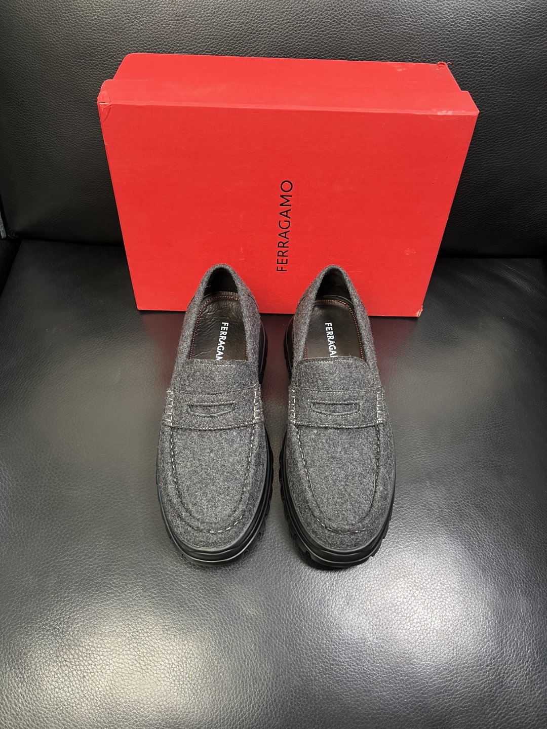 Ferragamo 高品质 顶级工艺品 菲拉格慕 专柜同步发售原厂配置，意大利进口原版牛皮，进口水染牛里