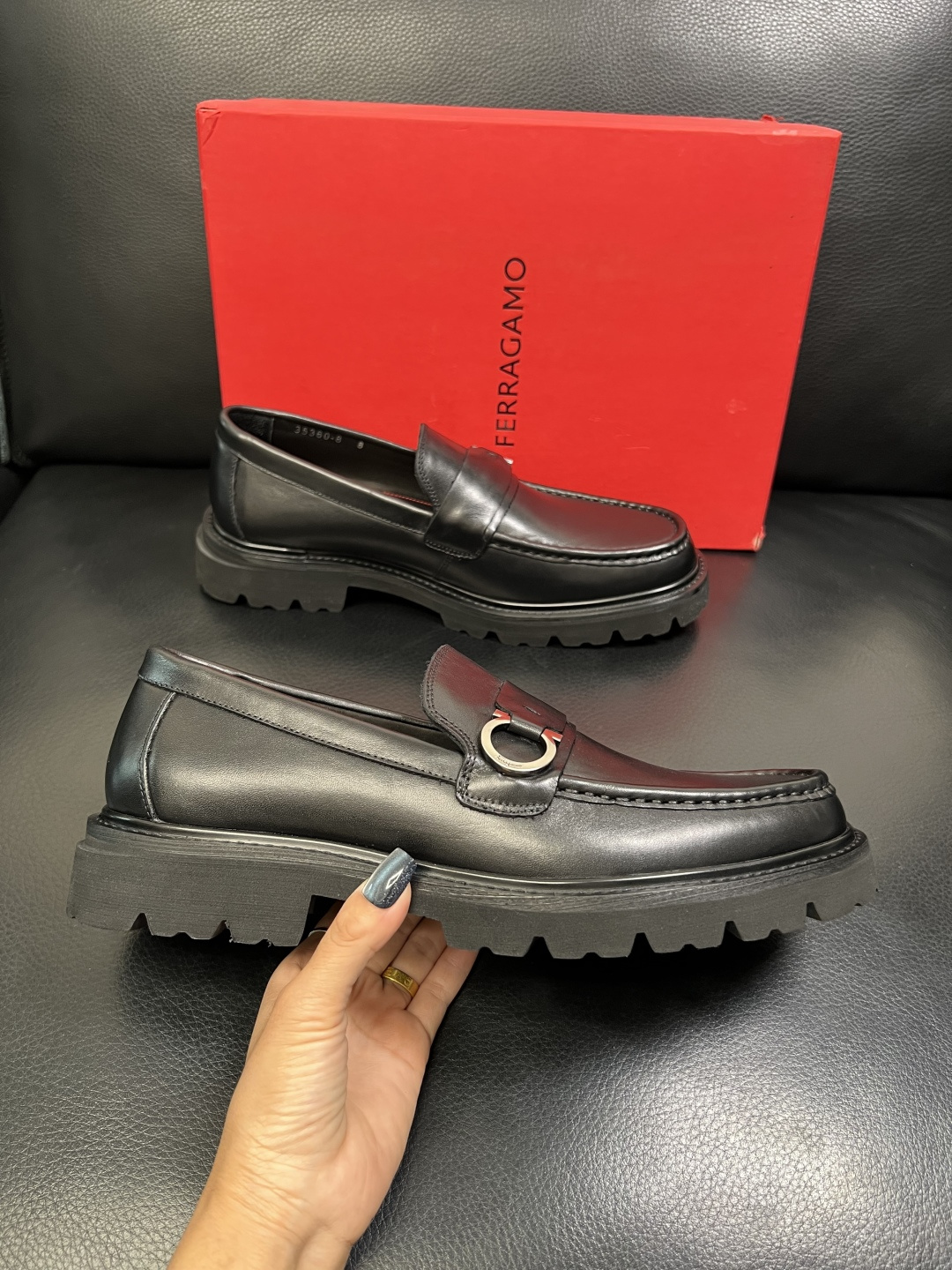 Ferragamo 高品质 顶级工艺品 菲拉格慕 专柜同步发售原厂配置，意大利进口原版牛皮，进口水染牛里